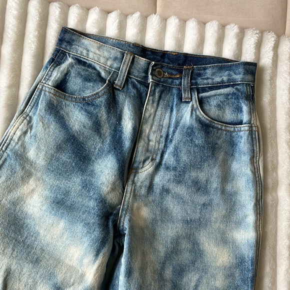 Brandy Melville acid wash jeans - Picture 7 of 8